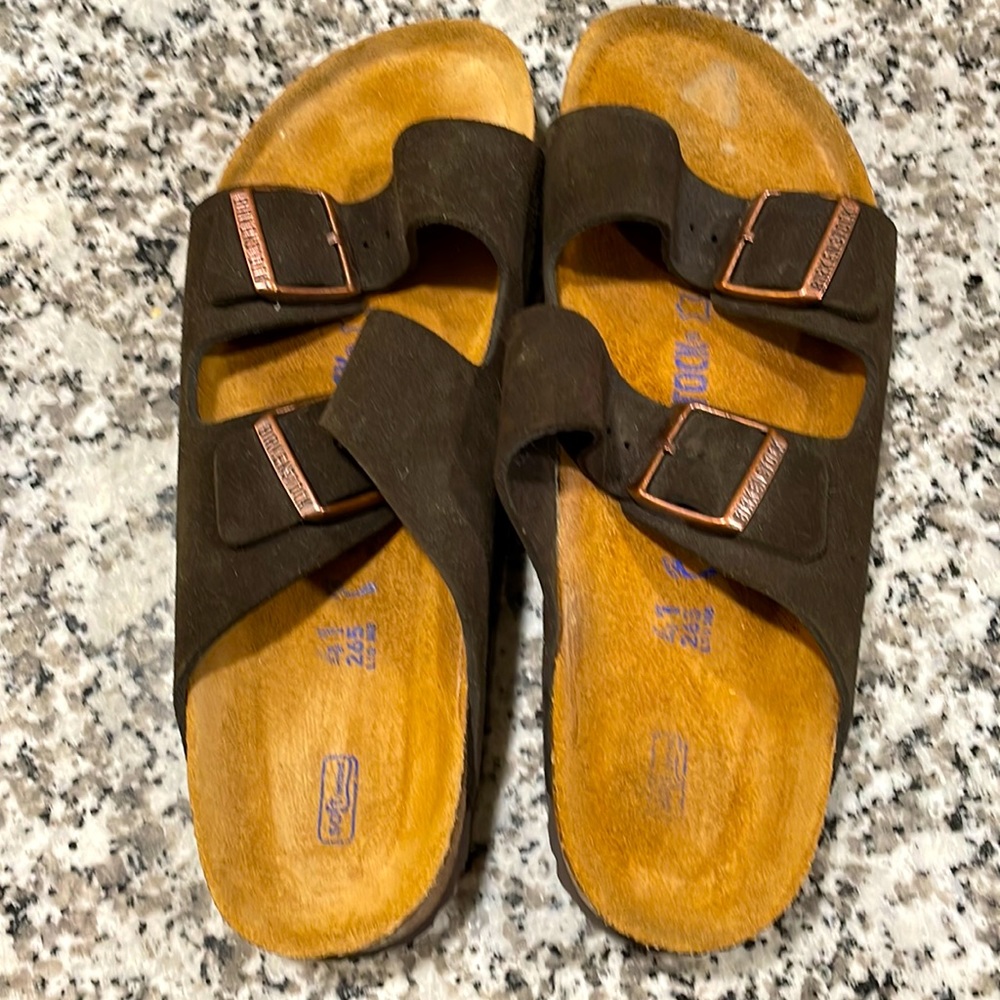 Brown suede Birkenstock sandal like new!